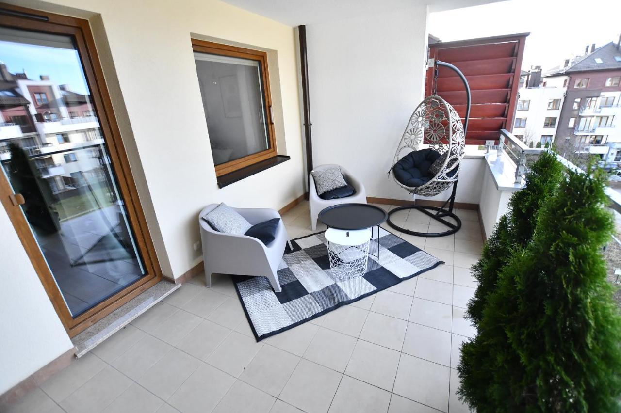 Ciekawe Miejsce B Apartment โควอบเซก ภายนอก รูปภาพ