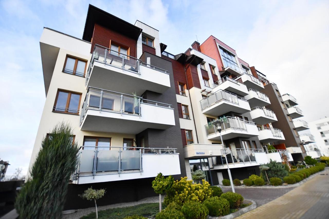 Ciekawe Miejsce B Apartment โควอบเซก ภายนอก รูปภาพ