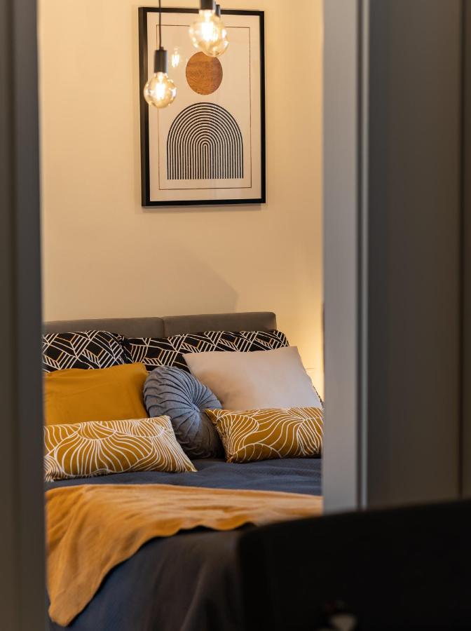 Ciekawe Miejsce B Apartment โควอบเซก ภายนอก รูปภาพ