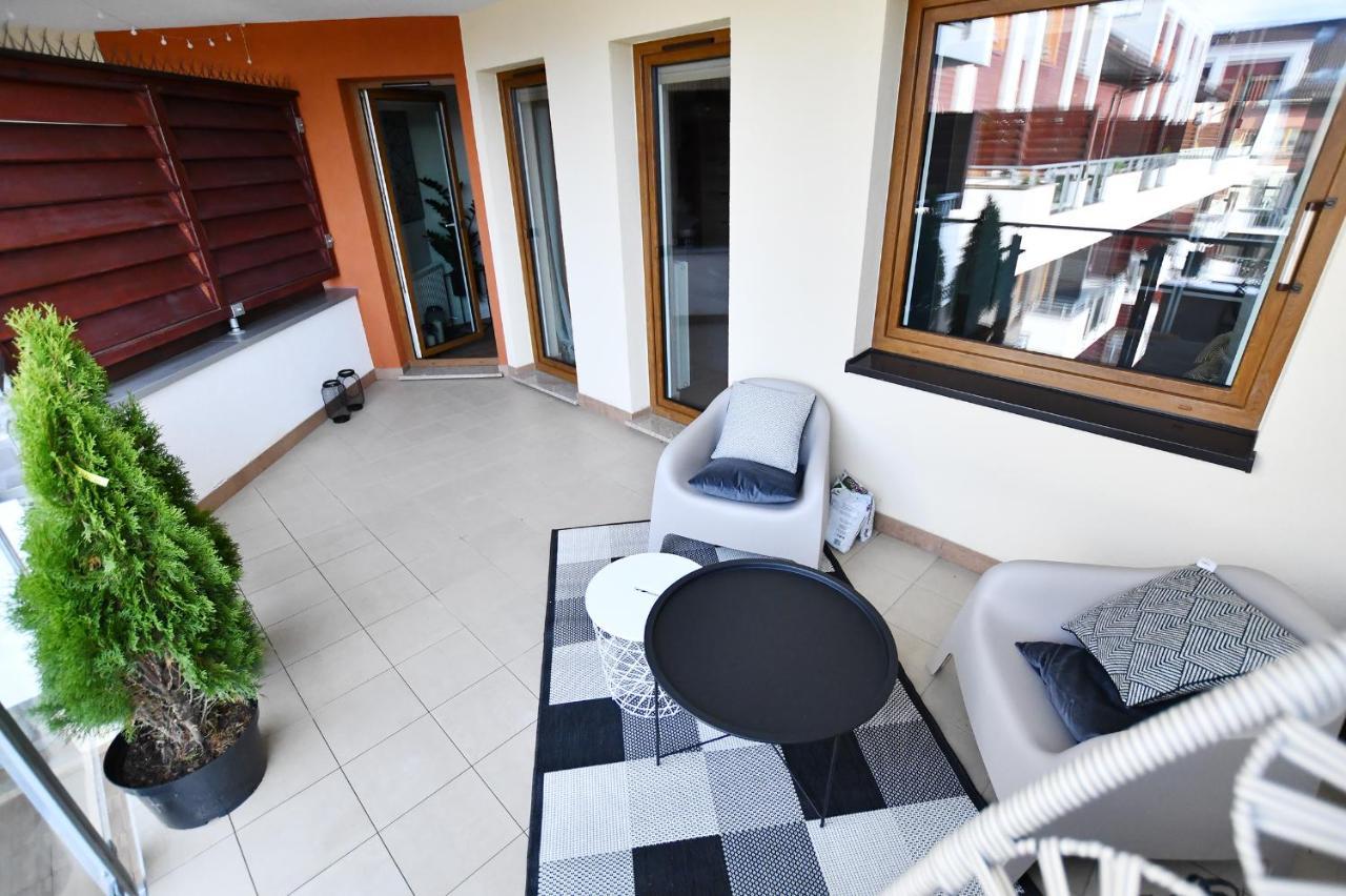 Ciekawe Miejsce B Apartment โควอบเซก ภายนอก รูปภาพ