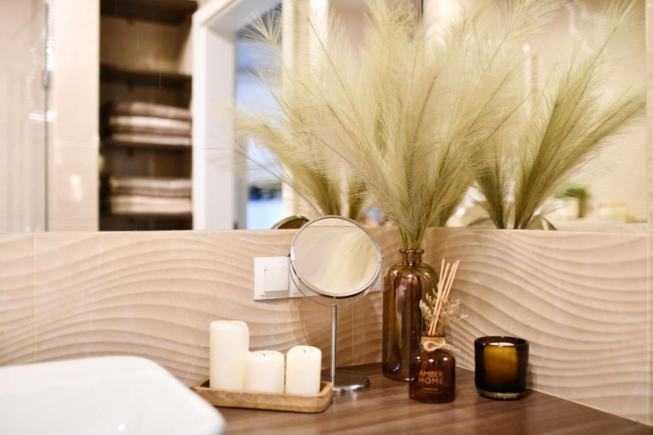Ciekawe Miejsce B Apartment โควอบเซก ภายนอก รูปภาพ